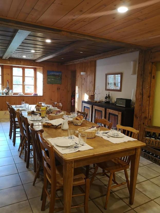 Maison Le Rozet Les Gras Eksteriør billede